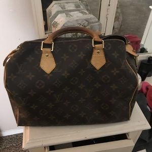 Authentic Louis Vuitton speedy 30